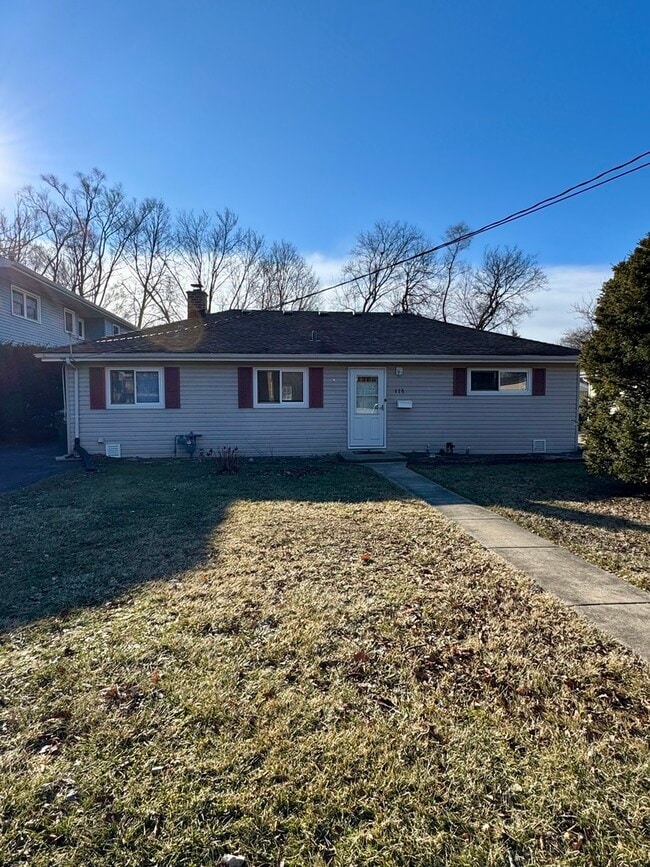 Foto del edificio - 115 W Helen Rd