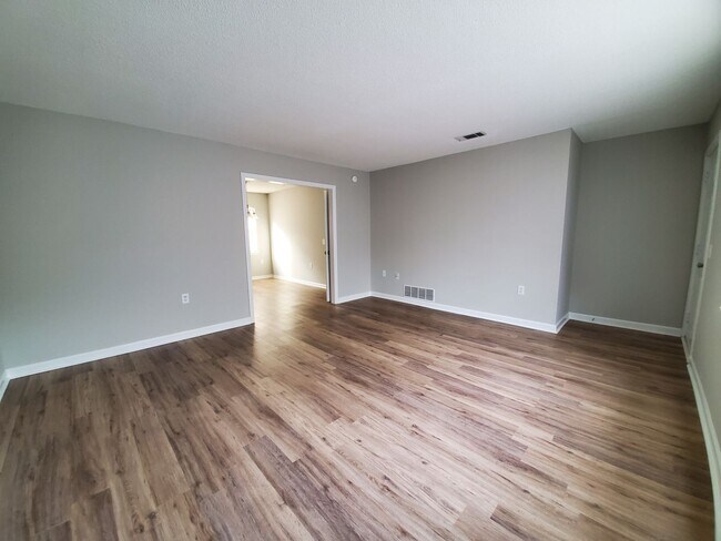 Building Photo - 508 Granande Street