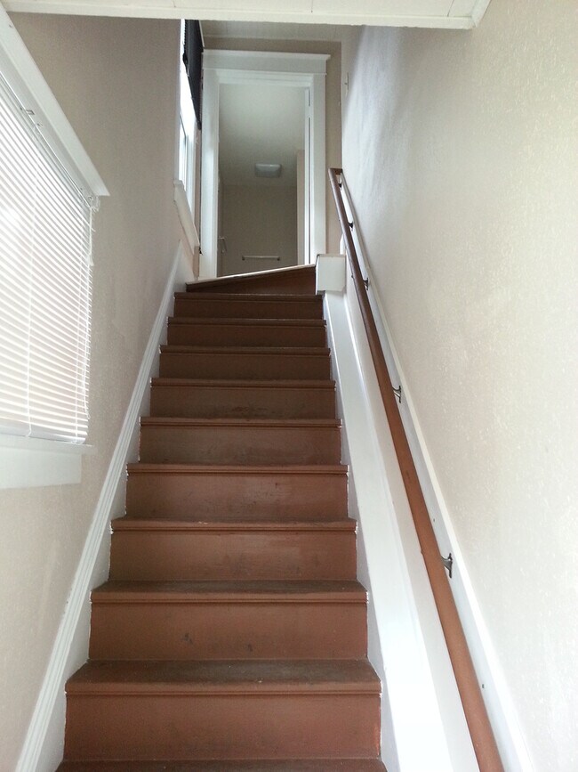 Foto del edificio - 128 E Davenport St