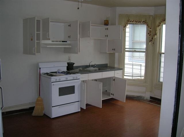 Building Photo - 88 5th Ave
