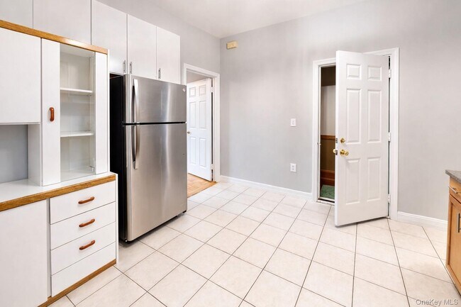 Foto del edificio - 7-87 Woodward Ave