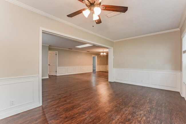 Foto del edificio - 1546 Lake Marion Dr