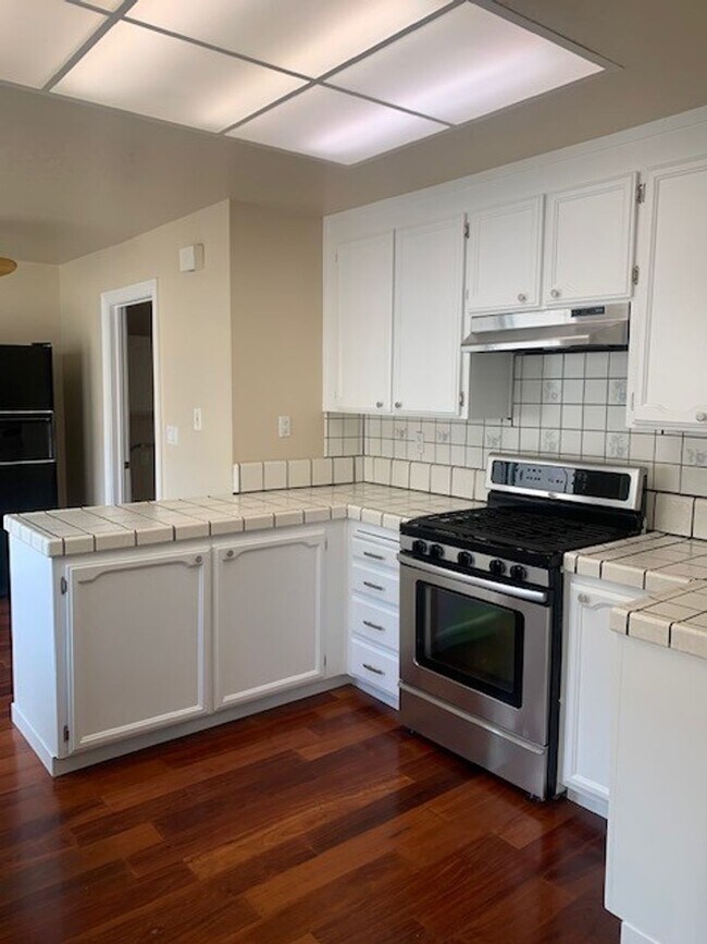 Foto del edificio - Great 3 Bedroom Townhouse!