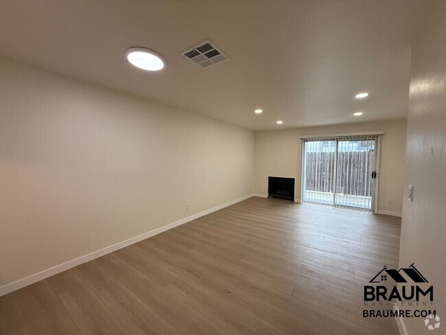 Building Photo - 14257 Friar St