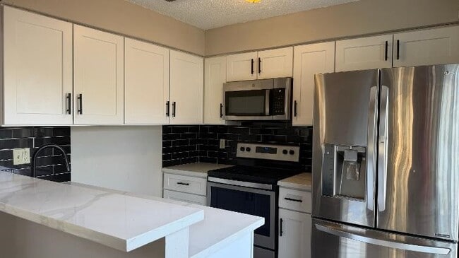 Building Photo - 12507 Newbrook Dr