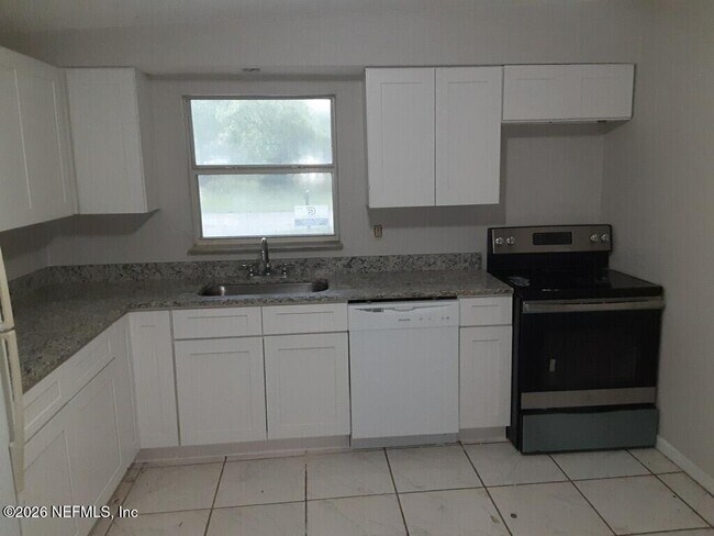 Foto del edificio - 2953 W 9th St