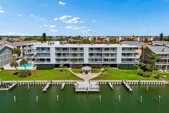 Building Photo - 719 Pinellas Bayway S