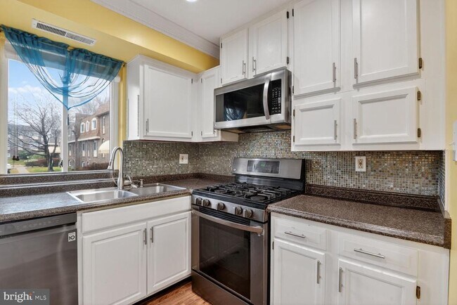 Foto del edificio - 11903 Tarragon Rd