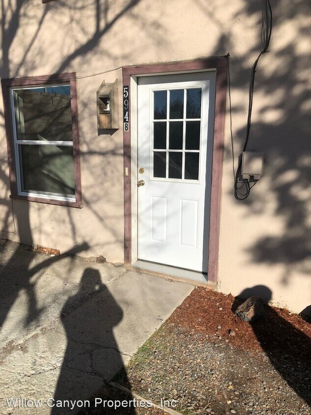 594 SW Culver Hwy, Madras, OR 97741 Room for Rent in Madras, OR