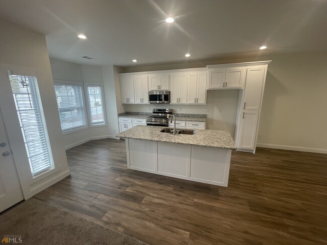 Building Photo - 4034 Oak Glenn Dr