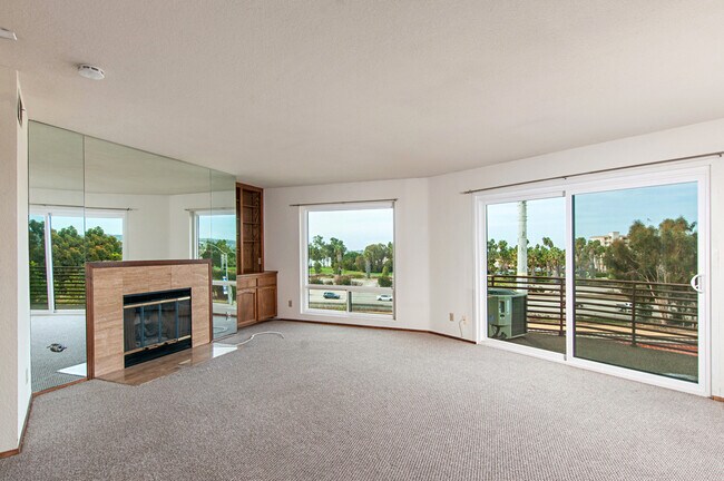 Foto del edificio - BEAUTIFUL BAY PARK CONDO W/ BAY VIEWS! - 2...