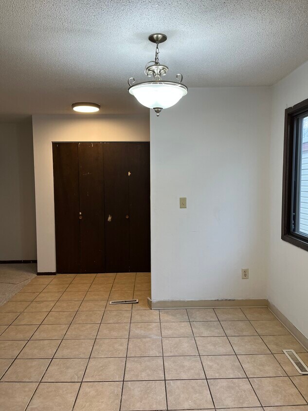 Foto del edificio - 911 40th St NW