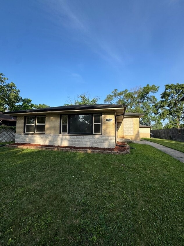 Foto principal - Beautiful 3-bedroom house for Rent AVAILAB...