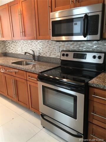 Foto del edificio - 610 12th St