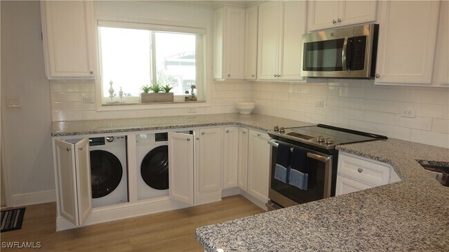 Foto del edificio - 1100 8th Ave S