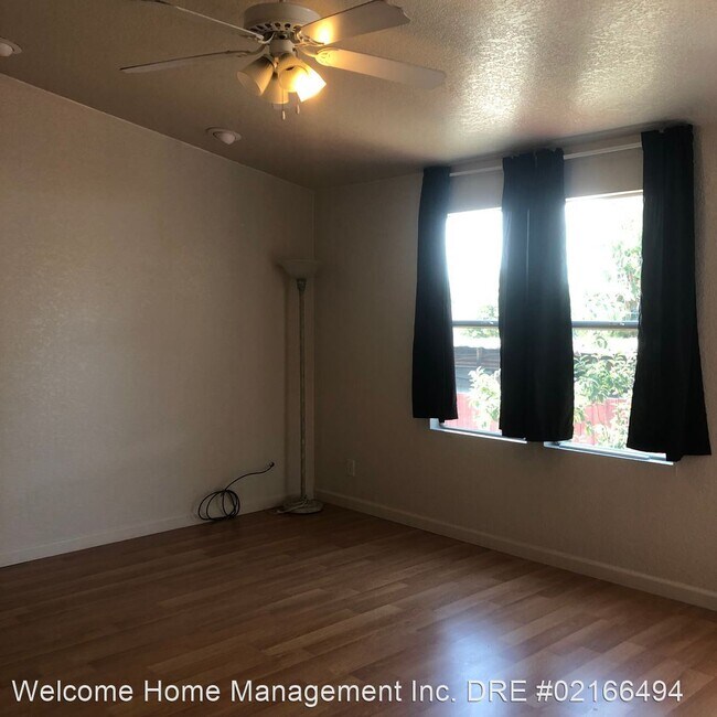 Foto del edificio - 3 br, 2 bath House - 19733 Center Street