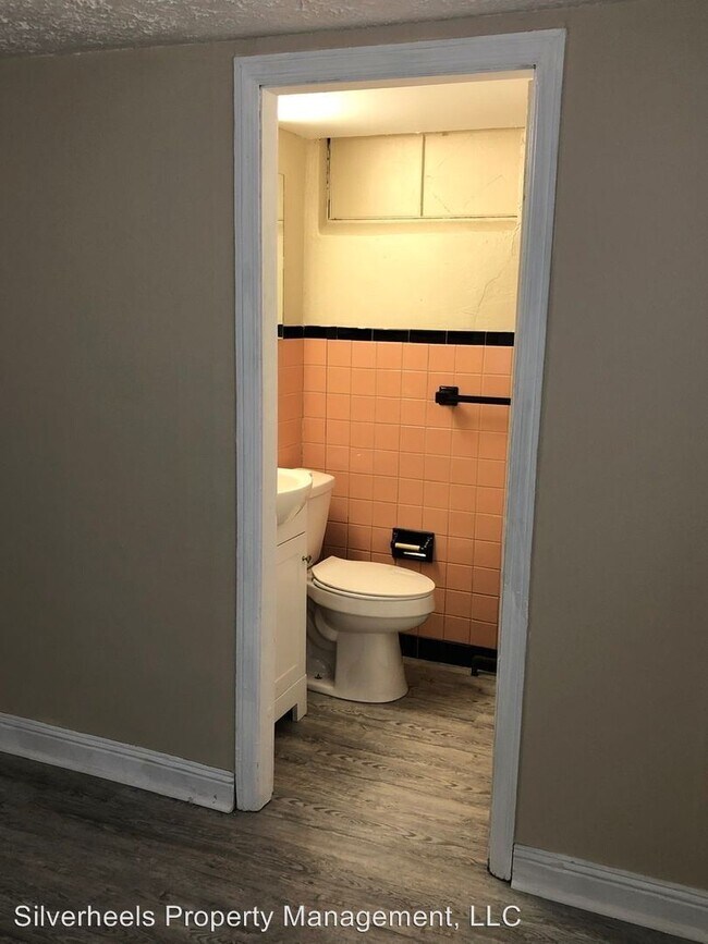 Building Photo - 205 Scammel St