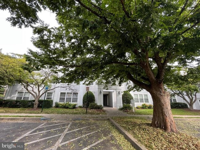 Building Photo - 14104 Valleyfield Dr