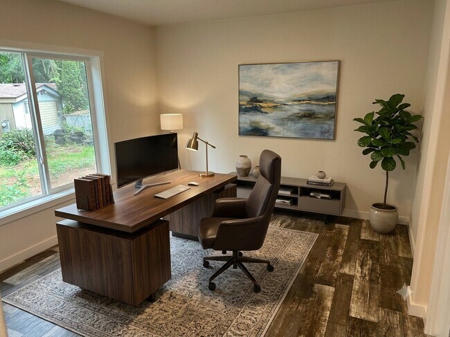 Foto del edificio - 2535 70th Ave SW