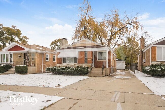 Foto del edificio - 14525 Dobson Ave