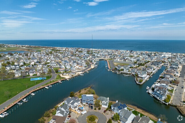 Manasquan's proximity to the water makes is a boaters paradise