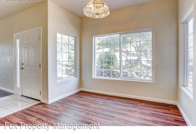 Building Photo - 1128 Opal St