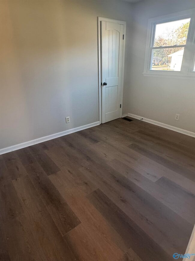 Foto del edificio - 1601 Armstrong St NW