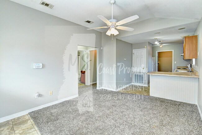 Building Photo - 2212 30th St. Unit C