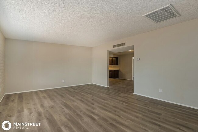 Building Photo - 7417 E Tamara Dr