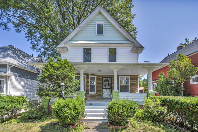 Foto del edificio - 429 Cleveland Rd