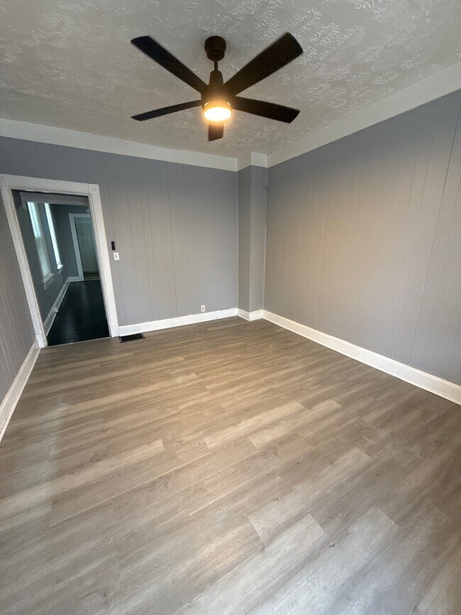 Foto del edificio - 1116/ 1120 Bonacker