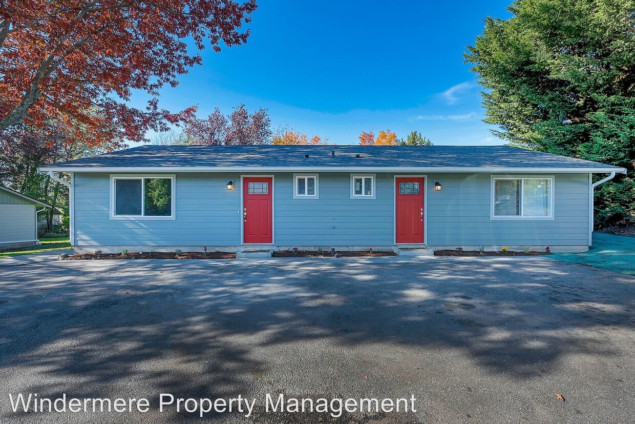 Primary Photo - 1108-1110 24th St