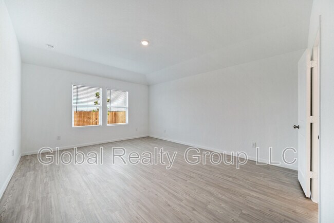 Building Photo - 345 Cordova Xing