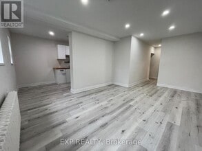 Building Photo - 259 Lakeshore Rd E