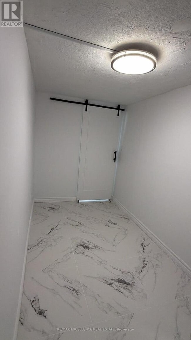 Building Photo - 25 Garratt Blvd