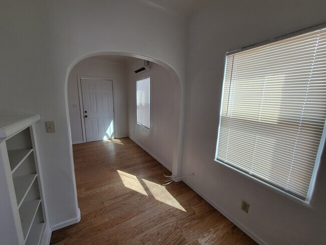 Foto del edificio - 820 S Arizona Ave