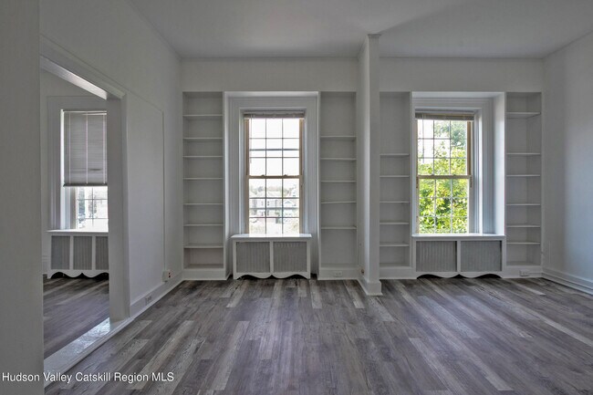 Foto del edificio - 454 Warren St