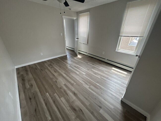 Foto del edificio - 3543 Harvey Ave
