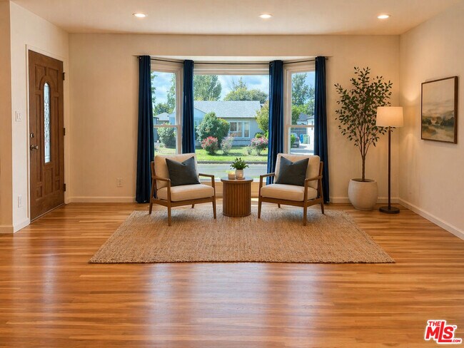 Foto del edificio - 17345 Hamlin St