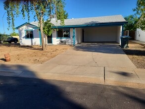 Building Photo - 3428 E Janice Wy