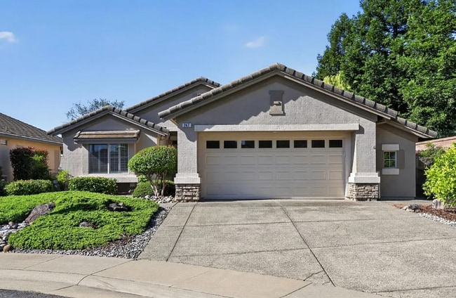 Building Photo - 247 Bloomfield Ct