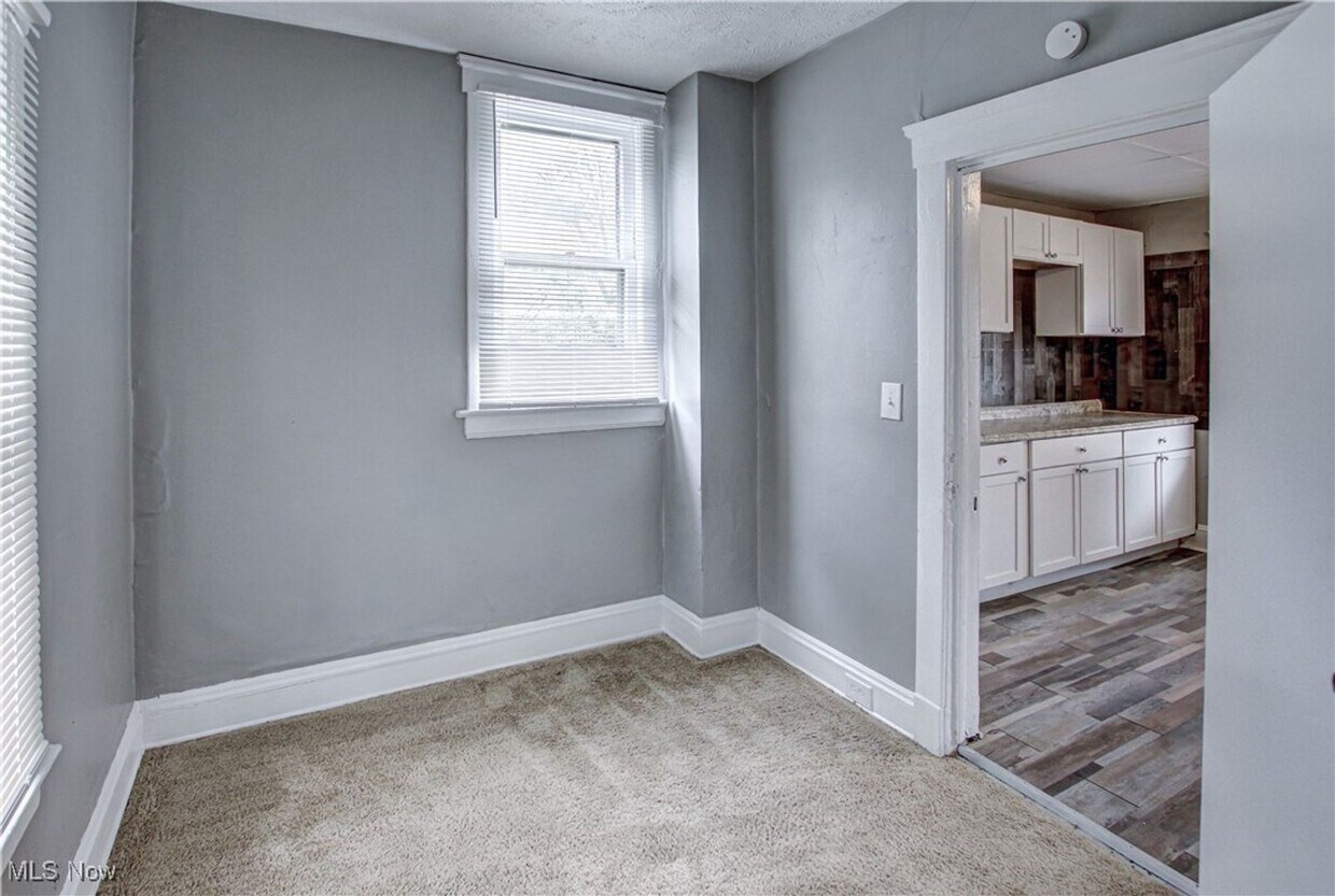 Foto del edificio - 5806 Bonna Ave