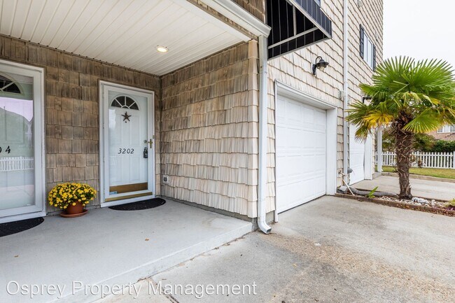 Building Photo - 3 br, 3.5 bath House - 3202 Shore Drive