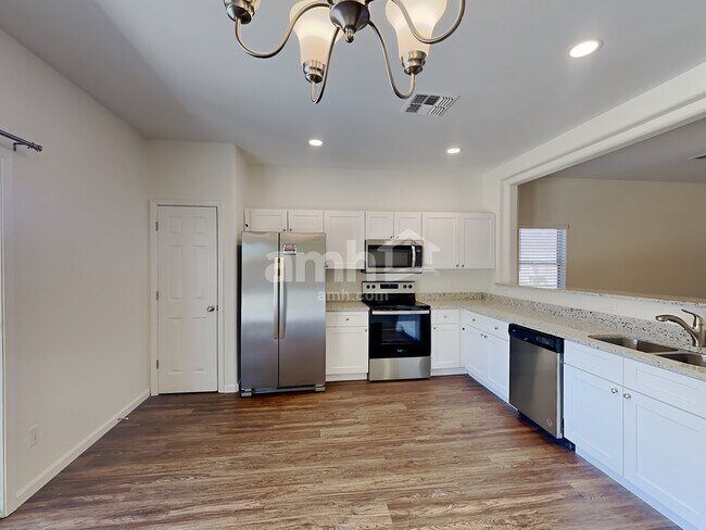 Foto del edificio - 15355 W Port Au Prince Ln