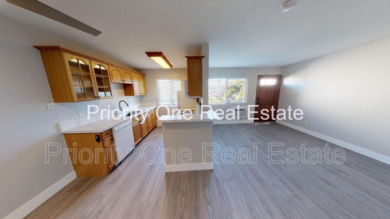 Primary Photo - 4425 50th St