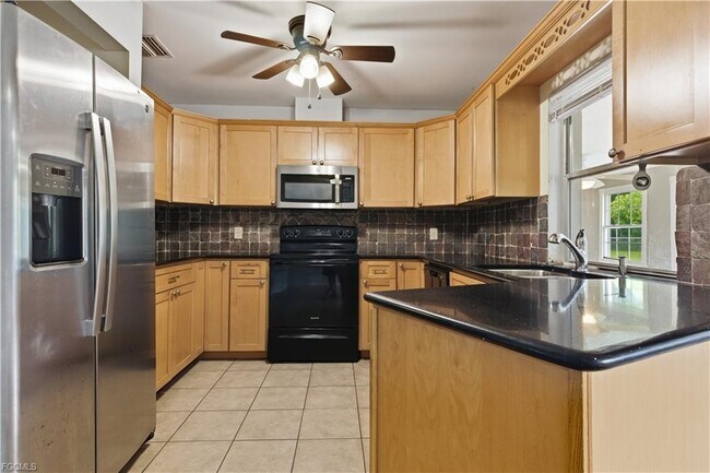 Foto del edificio - 4520 SE 11th Pl