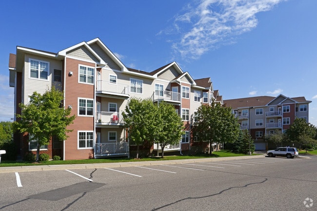 Community - Building - Blackberry Pointe Apartments