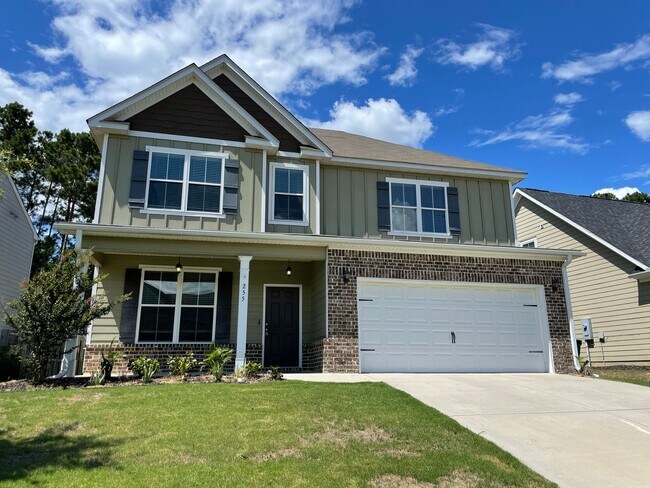 Building Photo - Prime Evans Location! 4-Bedroom/2.5 Bathro...