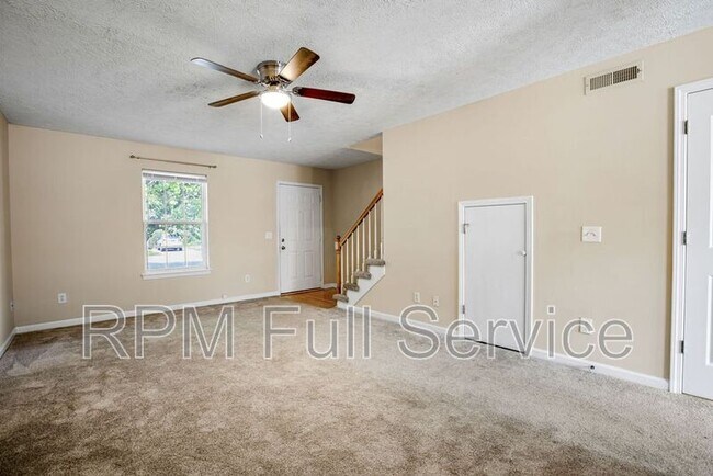Building Photo - 1554 Center Pointe Dr