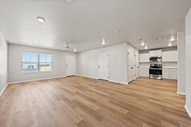 Building Photo - 3138 Wasilla Dr